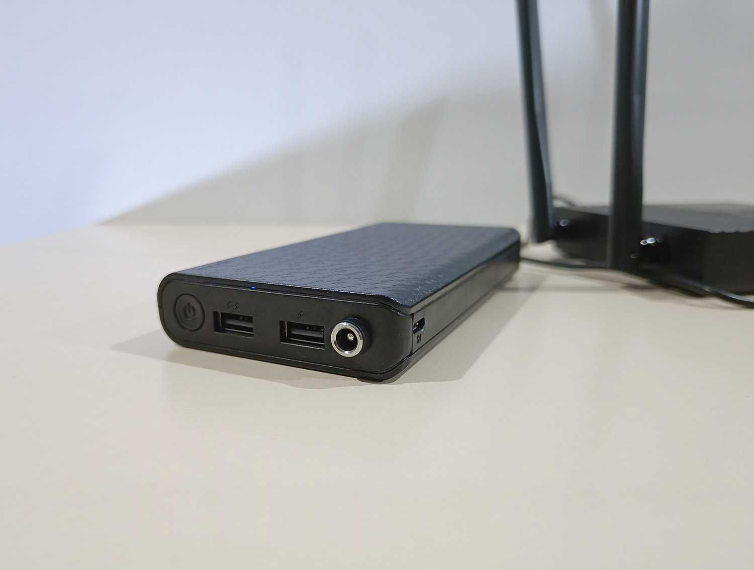 Повербанк для роутера 5в/9в/12в ( PowerBank, UPS ), 18000 mAh
