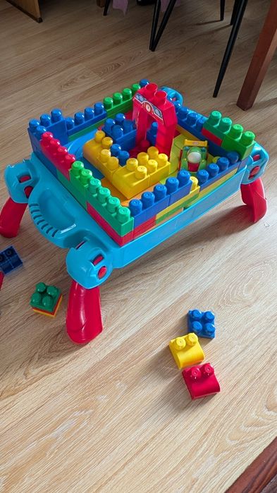 Klocki mega bloks i stolik