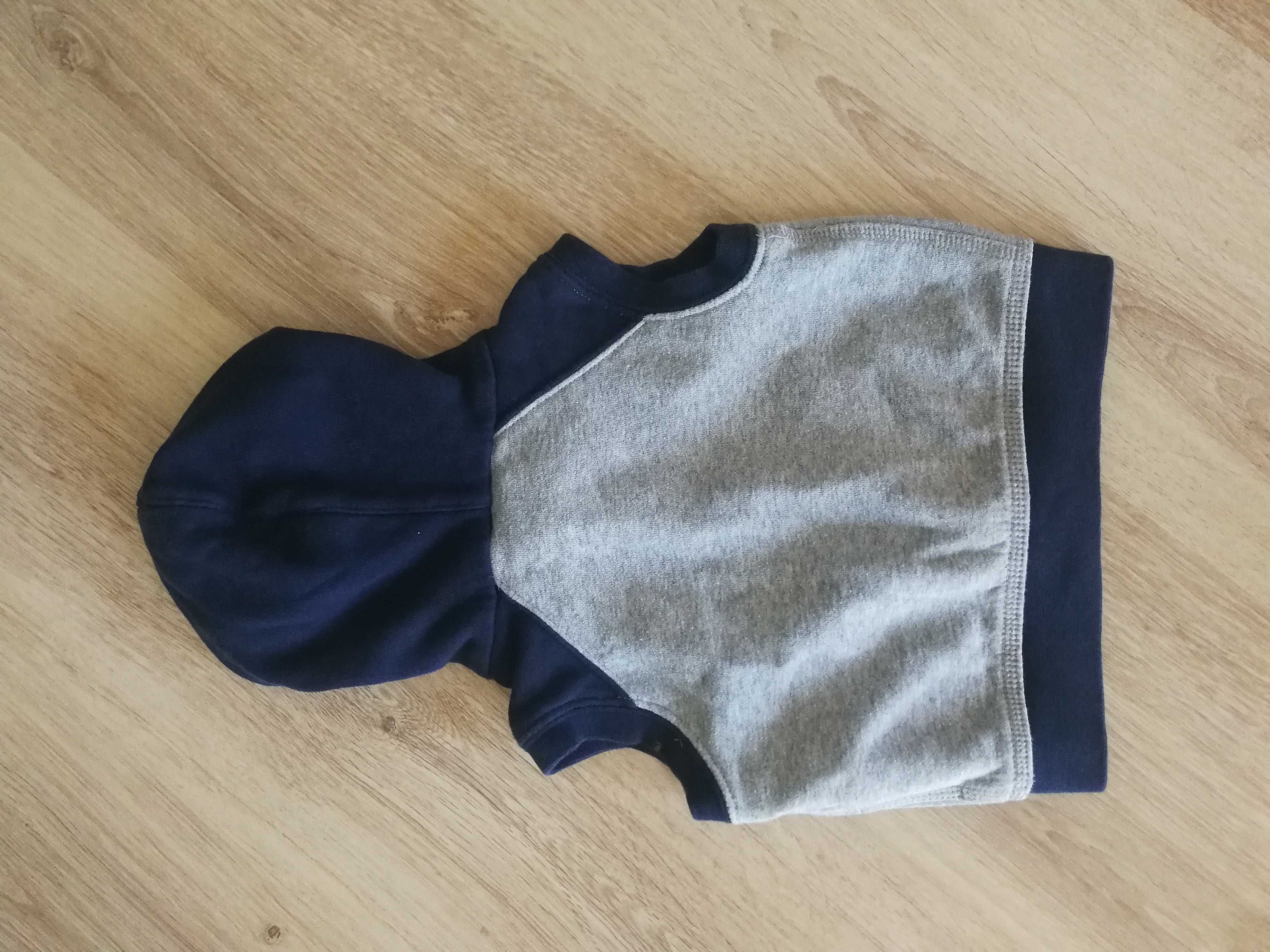 NIKE bezrękawnik z kapturem dla malucha 3-6 mc