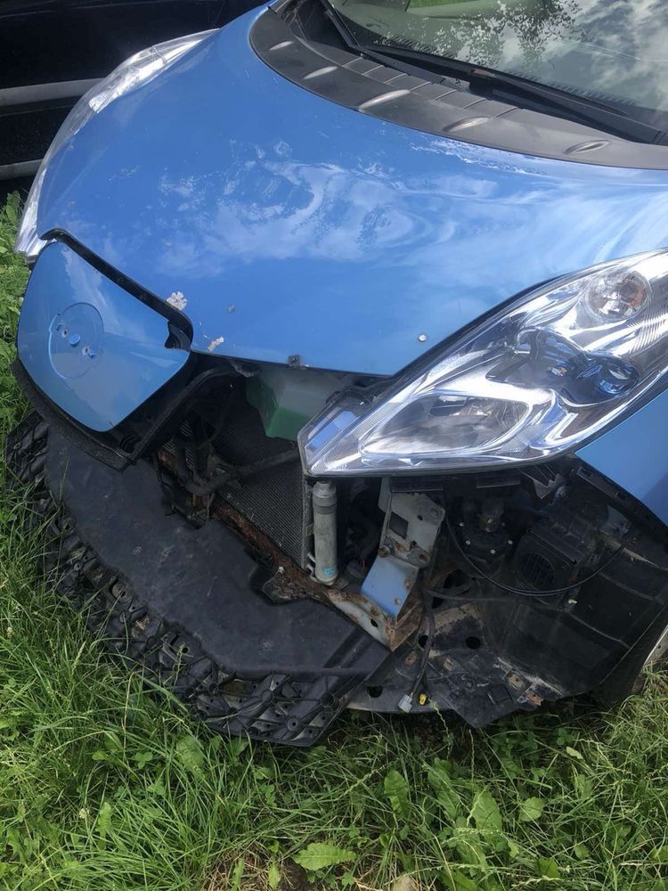 Ніссан ліф 2012р. Nissan leaf 2012