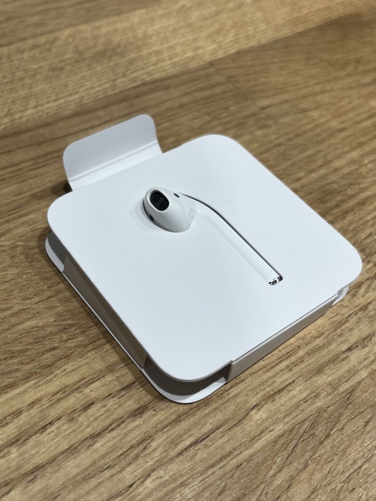 Новий лівий навушник Airpods 2 оригінал Гарантія Магазин /Left Airpods