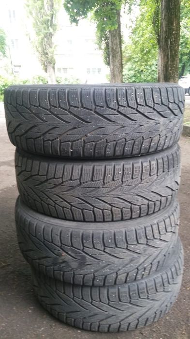 Зимова різина 215/60 R -17 2000 4-шт.