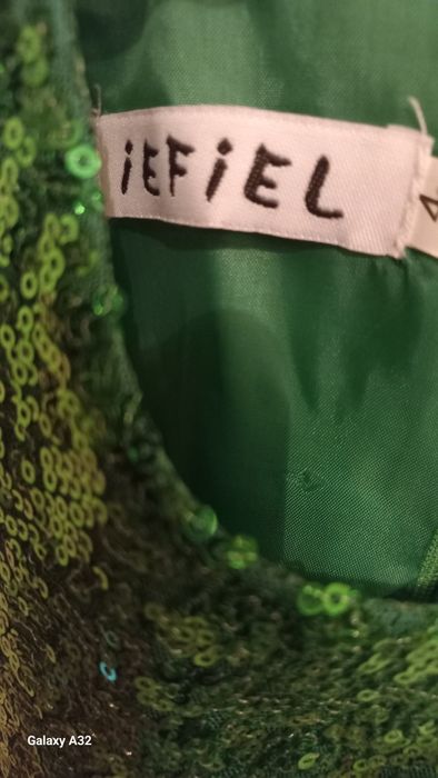 Святкові дитячі сукні