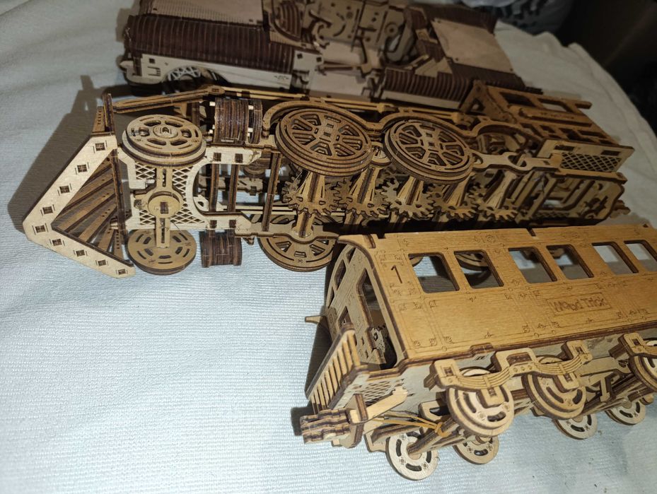 Деревянные 3d пазлы одним лото. Машина, поезд.