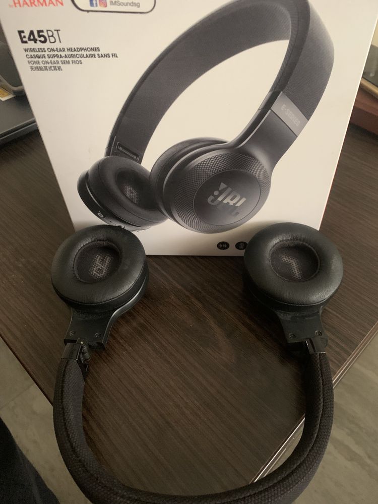 Наушники JBL E45BT