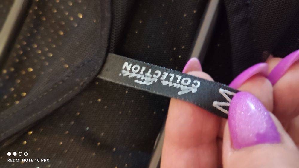 Śliczna mała czarna rozmiar 38-42