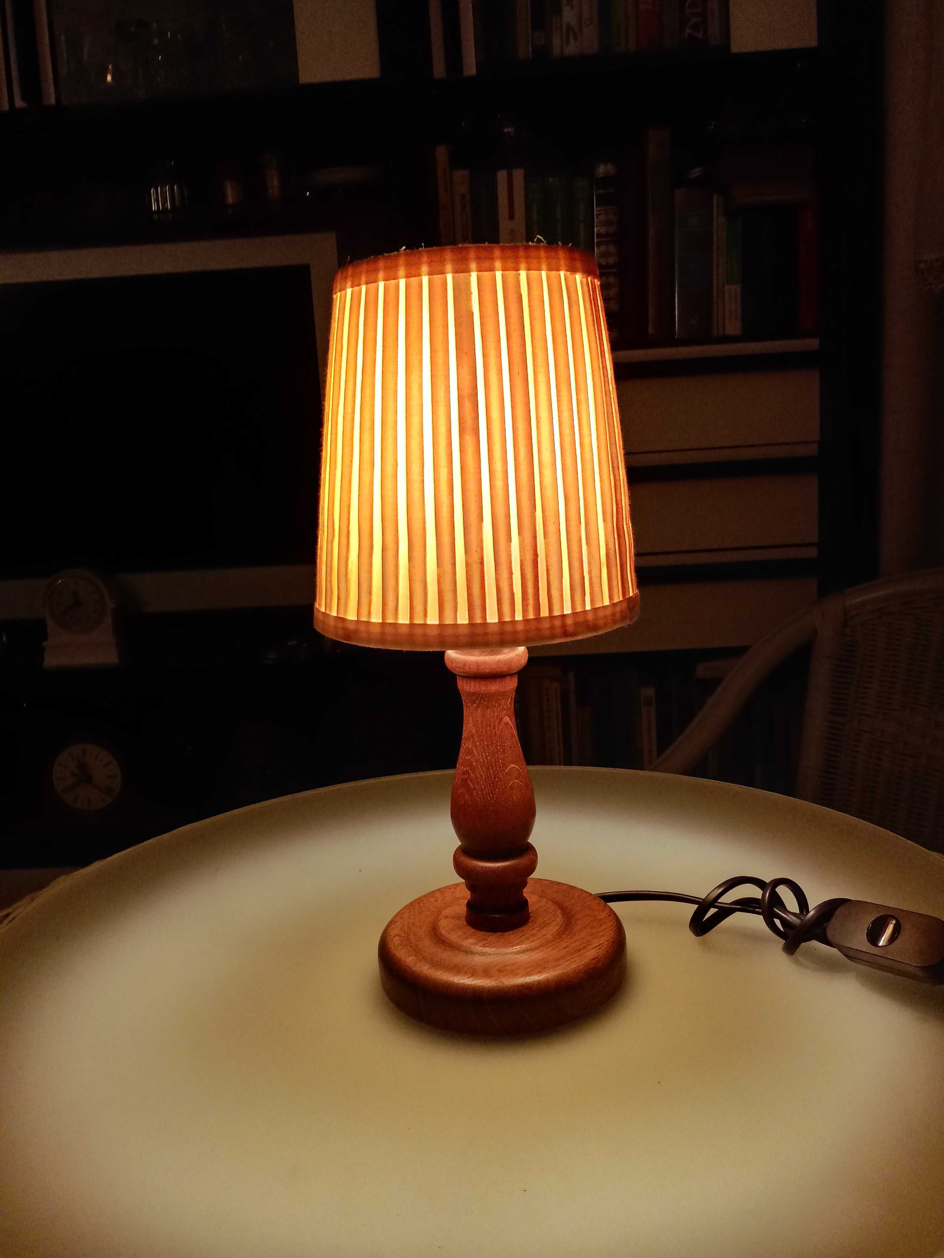 Stołowa lampa drewniana PRL- (abażur do wyboru)