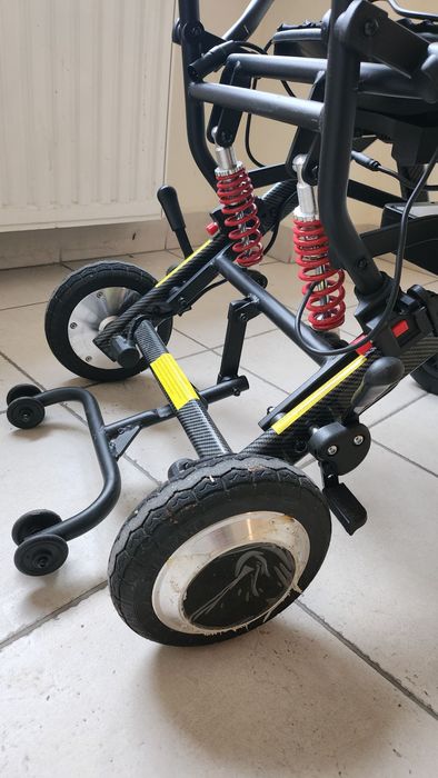 Wózek elektryczny 2 letni