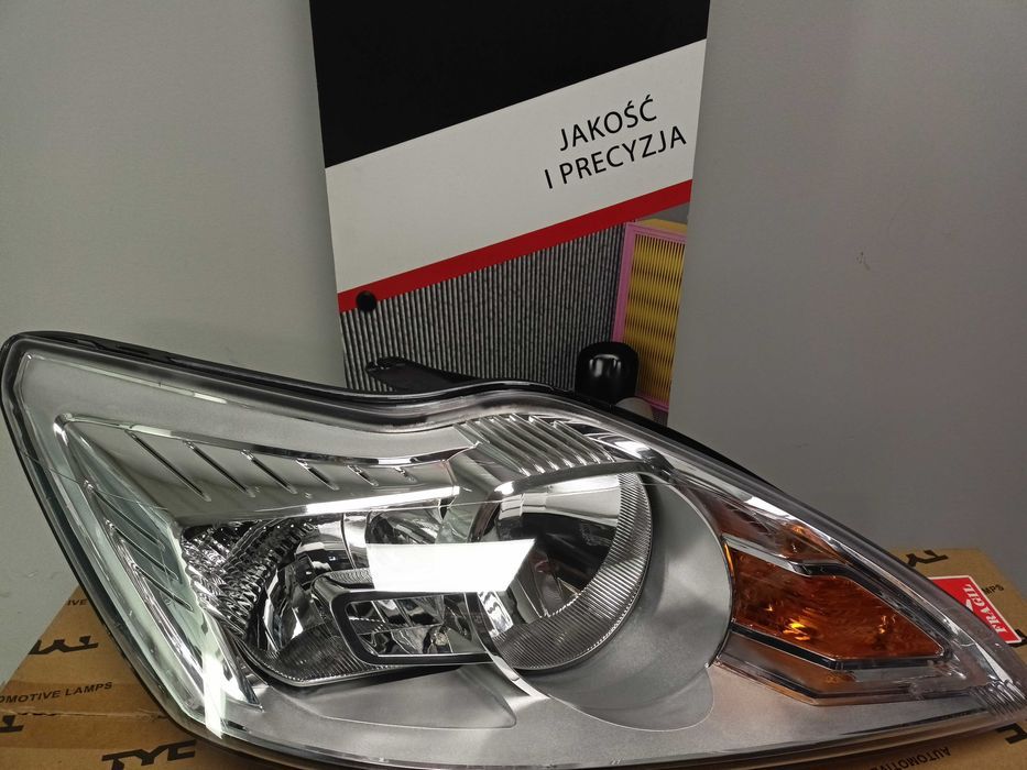 Ford Focus MK2 08-12 Lampa/Reflektor przód prawy /H1+H7