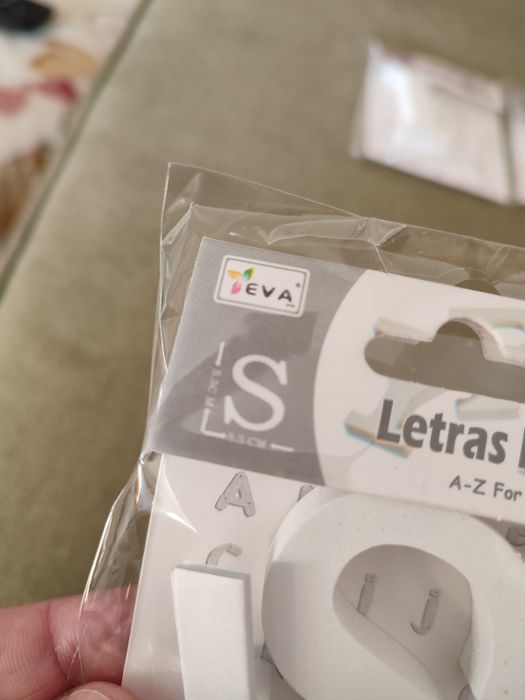 Letras em madeira