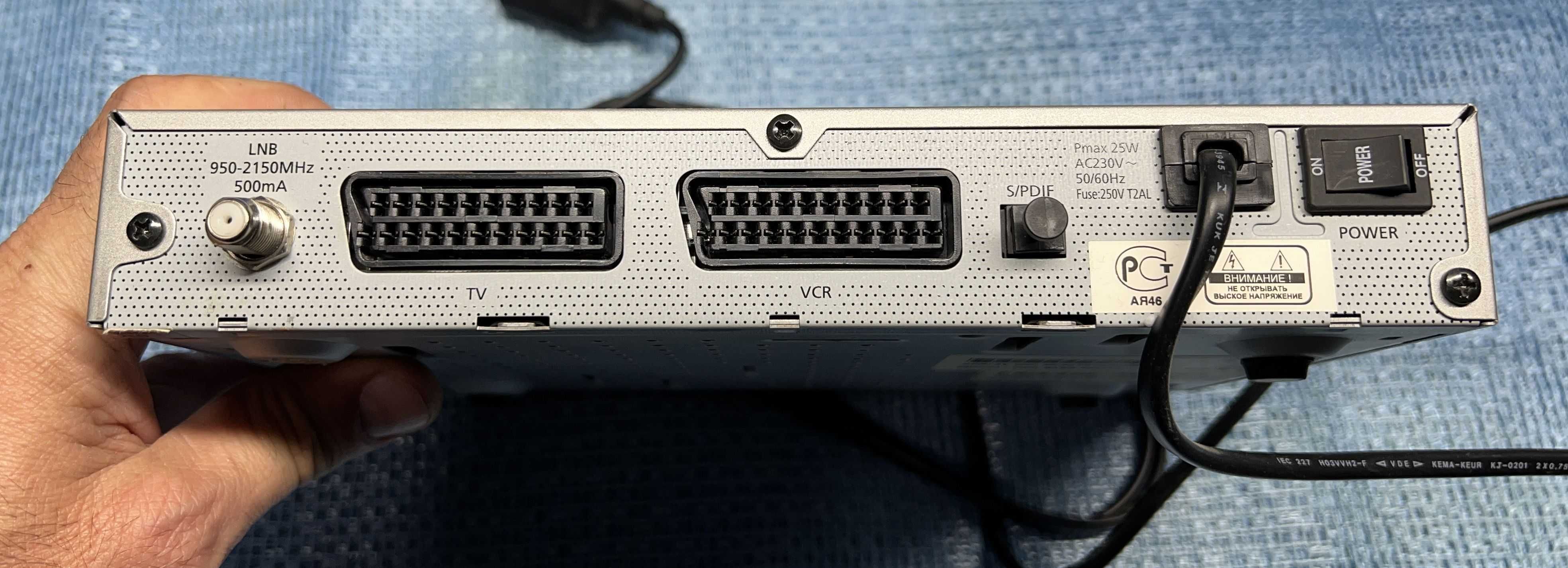 Приймач супутникового телебачення, ресивер Samsung DSR 9400 VIA