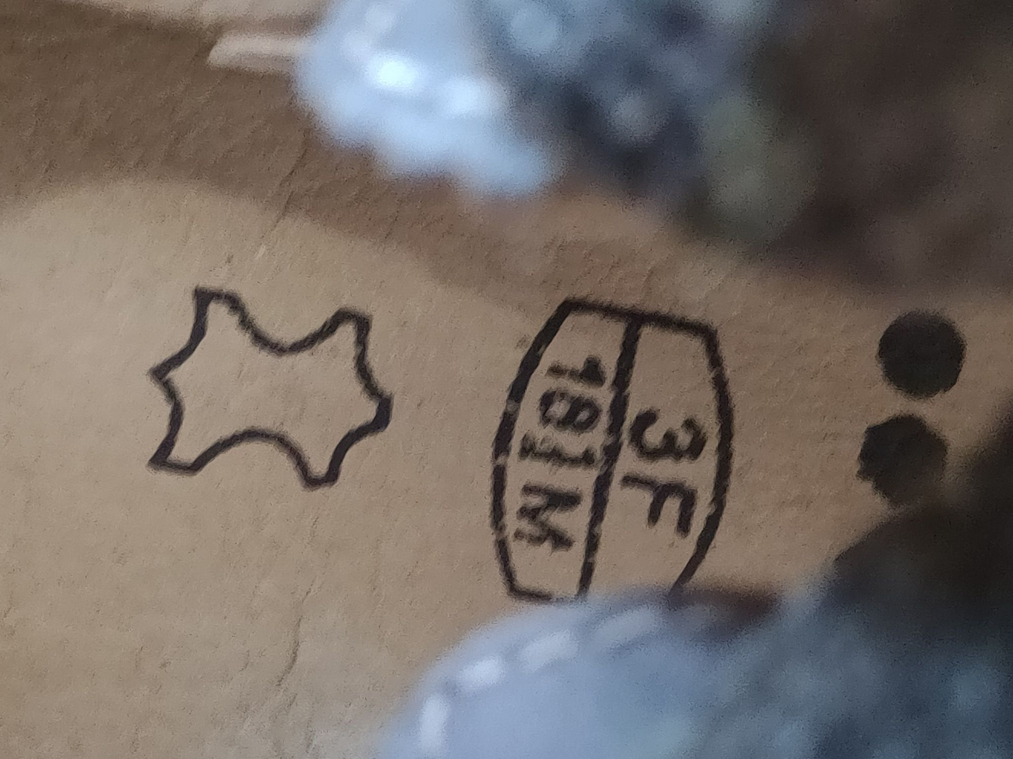 Sandały, buty niemowlęce zapinane na rzepy .