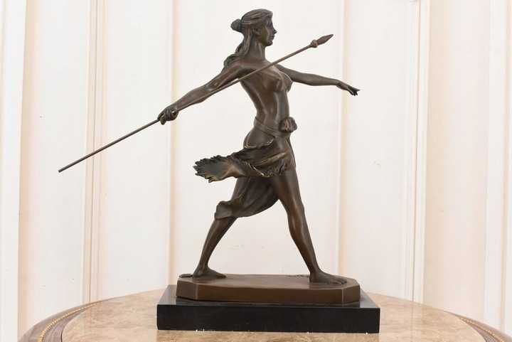 Amazonka z Włócznią - Diana - Bogini Łowów Mitologia - Figura z Brązu