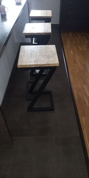 Krzesła hokery na zamówienie