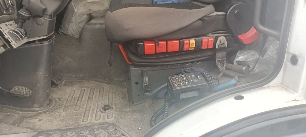 Самоскид mercedes 1834L