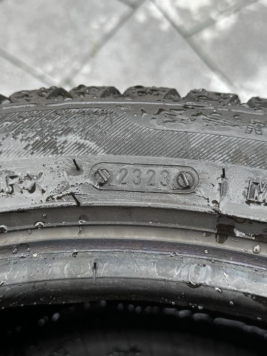 2x 235/45/18 r18 Opona wielosezonowa całoroczna Kormoran 2023