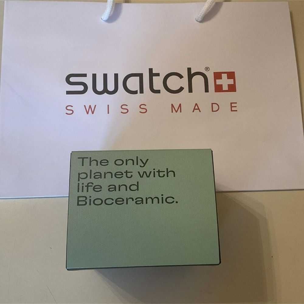 SO33G100 Omega x Swatch – Ziemia Edycja Specjalna