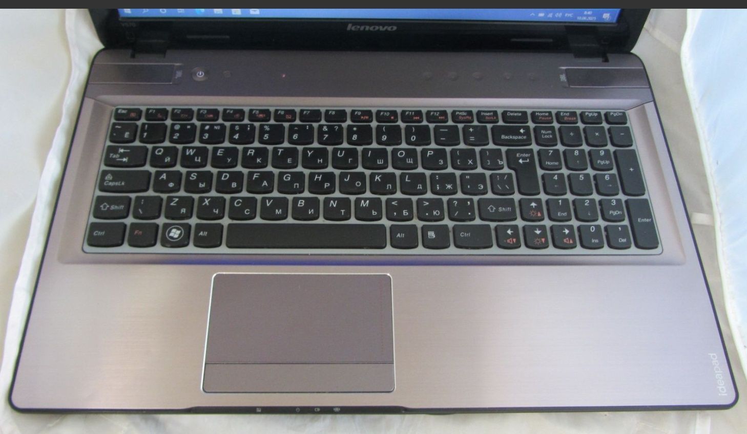 Ноутбук Lenovo IdeaPad Y570 Inlel  i5 DDR3 12Gb