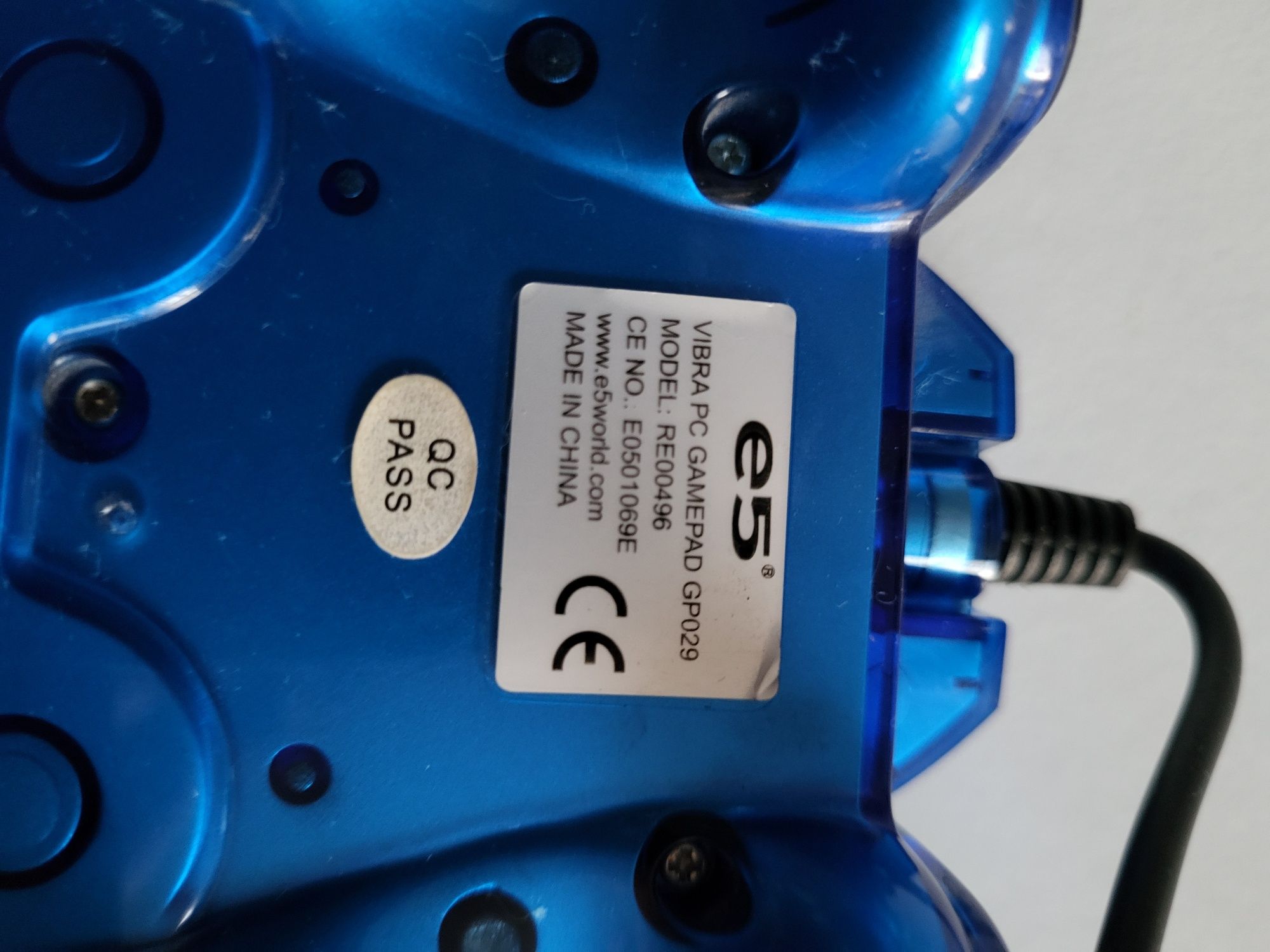 E5 VIBRA PC GAMEPAD GP029 
   •••••

 Zapam