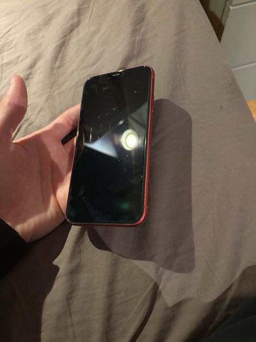 Iphone 11 128gb uszkodzony