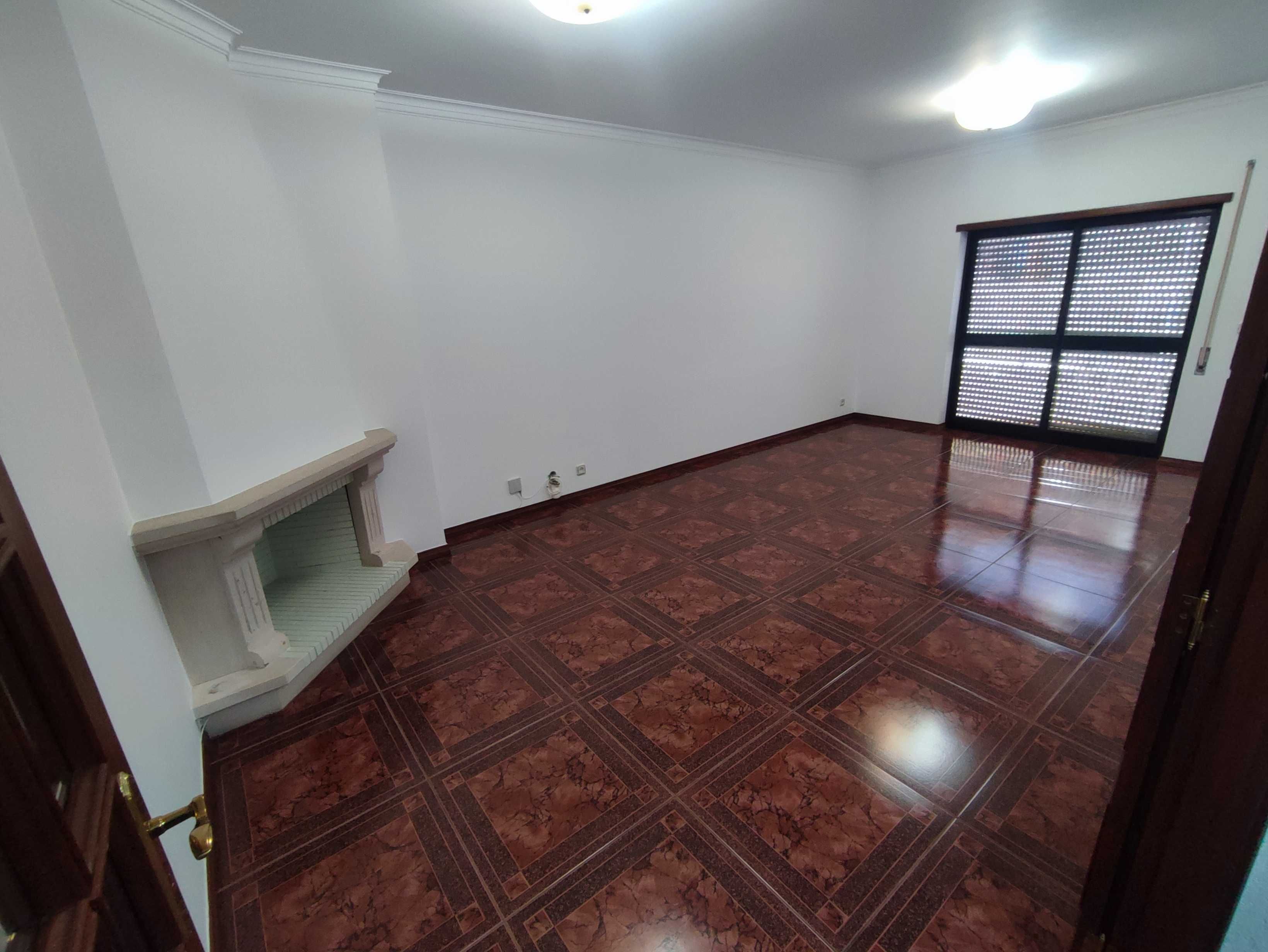 apartamento T3 para arrendar