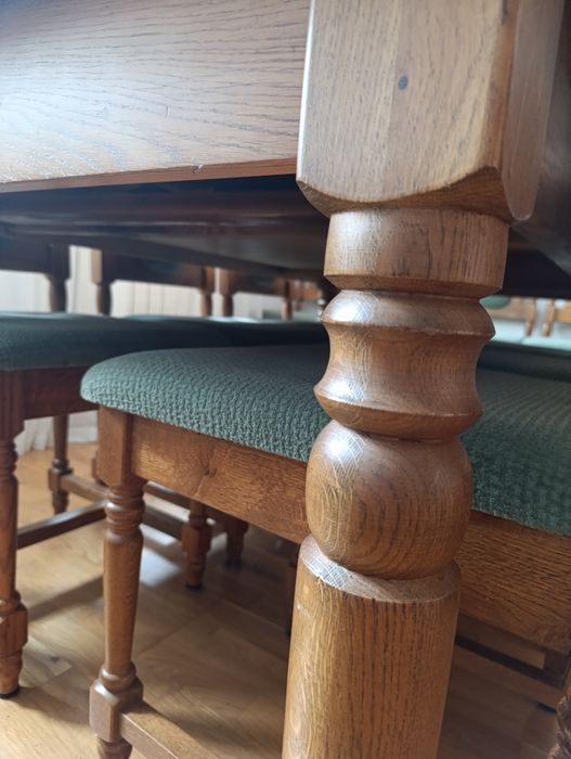 Stół dębowy rozkładany + ława i 12 krzeseł