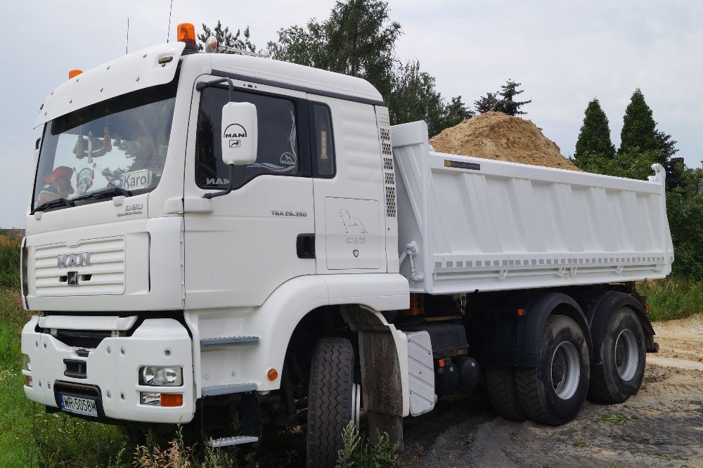 piach ziemia kruszywo szlaka suchy betonn transport wywrotką