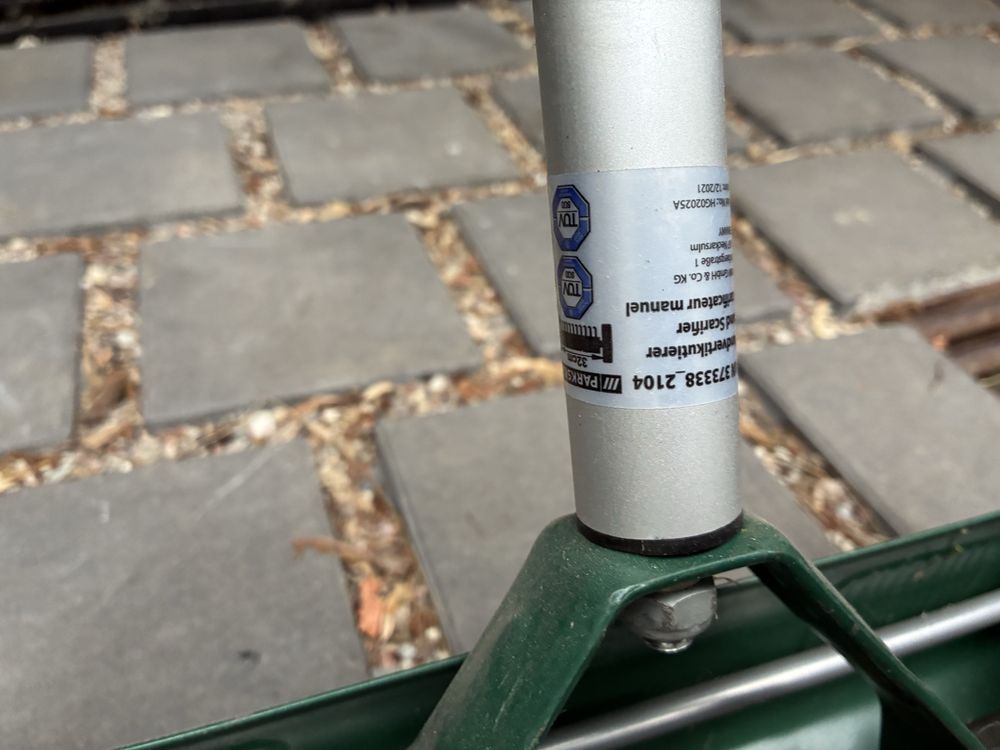 Wertykulator ręczny na kołach Parkside