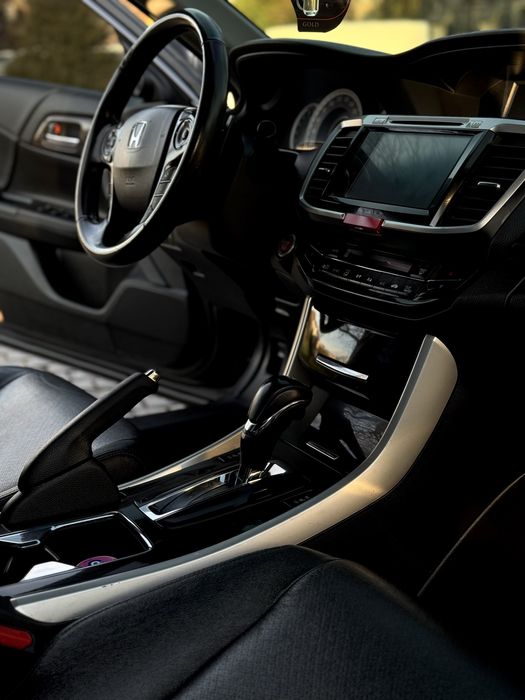 Xonda Accord 2017 р. Європа, офіційний автомобіль