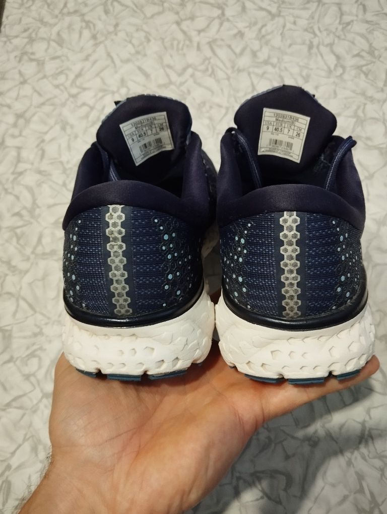 Кросівки Brooks Glycerin 17 оригінал р.40.5