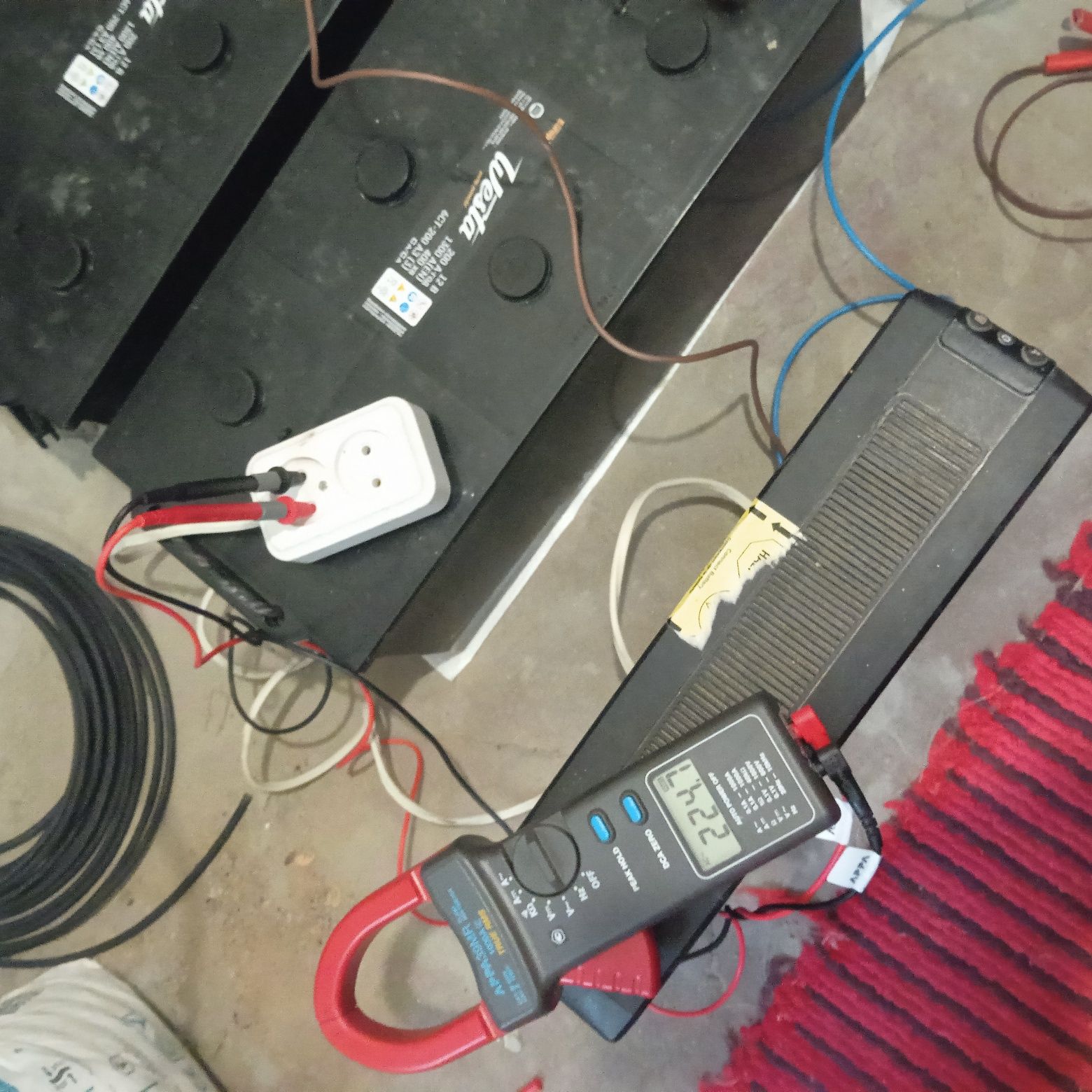 Продам бесперебойник APC Back UPS pro 900