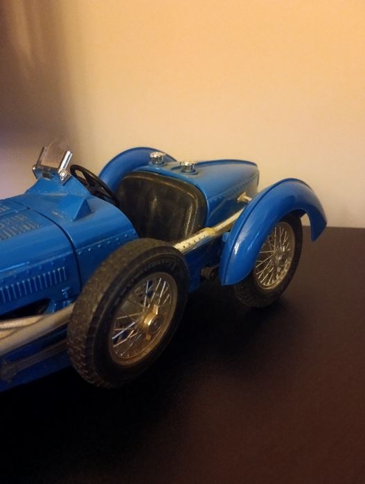 Burago Bugatti LPG 211