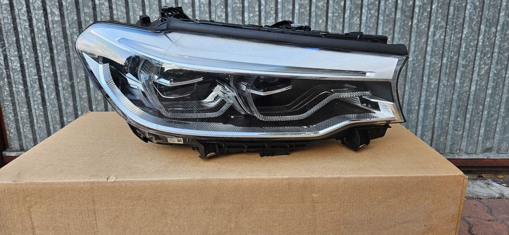 Lampa do  BMW 5 G30 G31 M5 F90 Reflektor  Adaptive  Led  USA