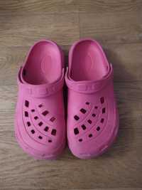 Klapki typu Crocs, r.33