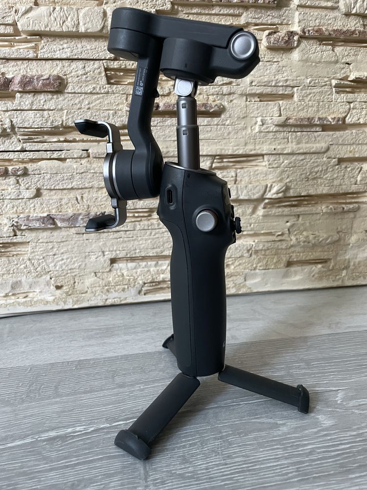 Стабилизатор Dji Osmo Mobile 7P