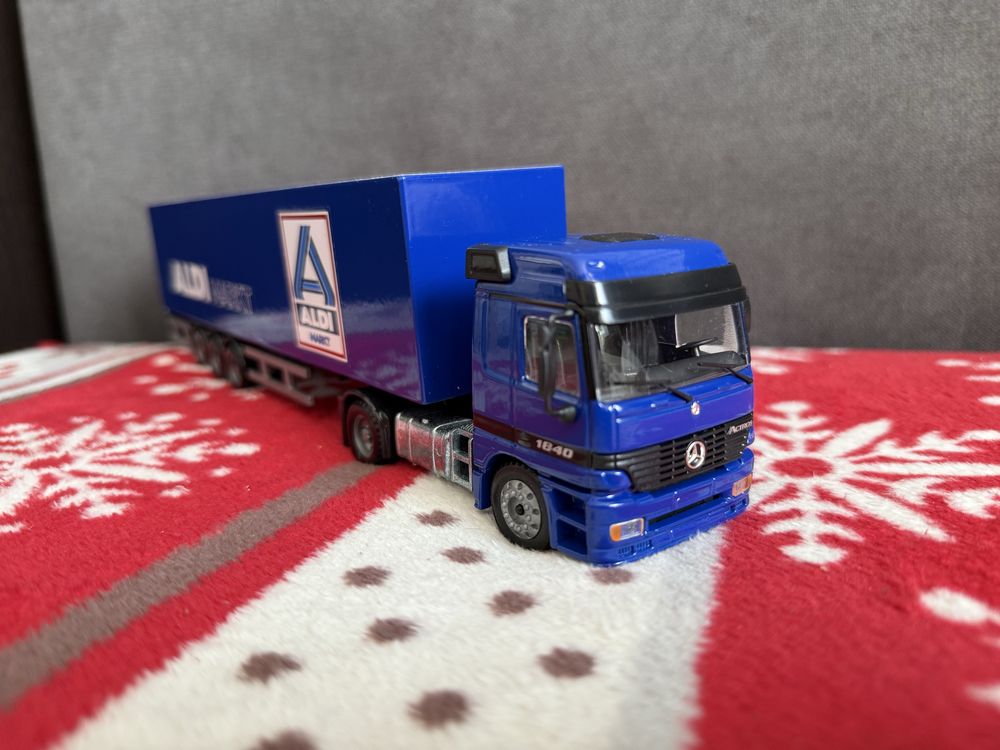 Model ciężarówki ALDI 1:50