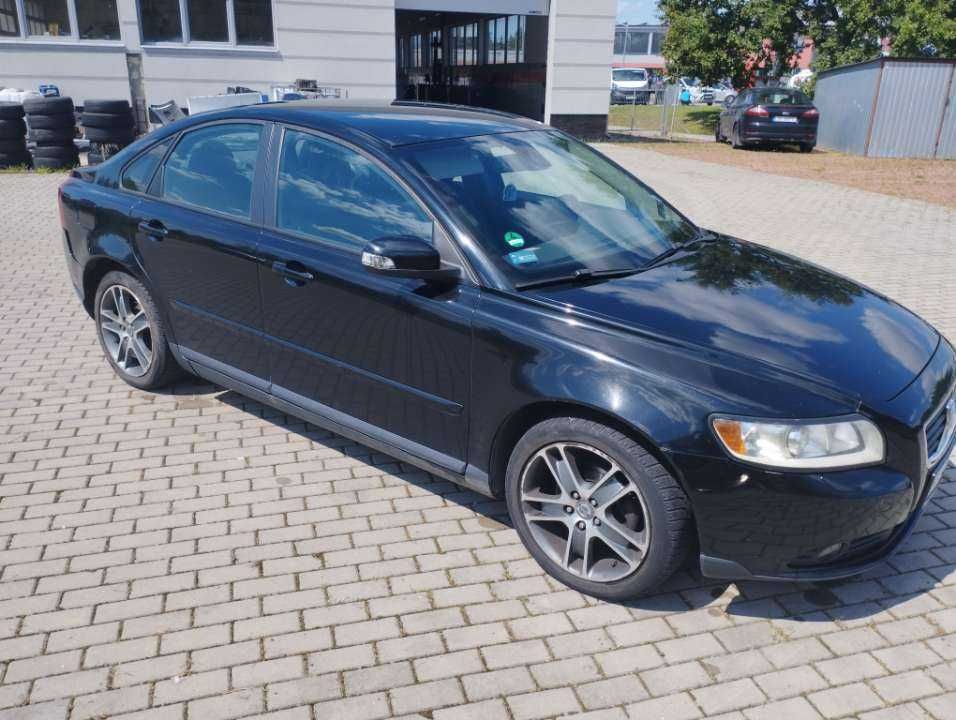 Volvo S40 II 2007r. 1.6Hdi 109km