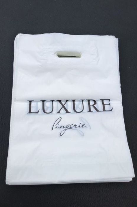 Пакет з ручками для одягу та речей (300×400 mm), білий з написом