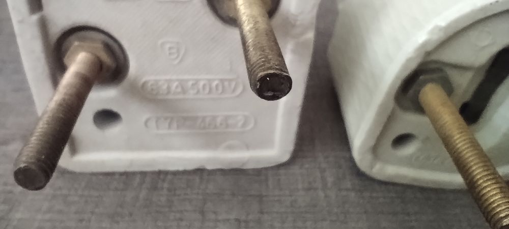 Gniazdo porcelanowe  . Okazja.