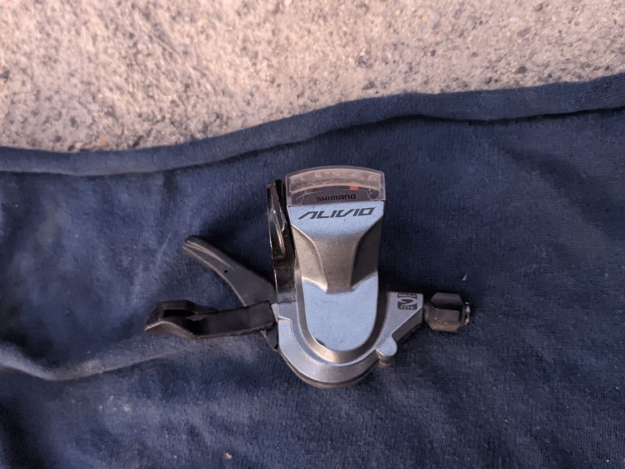 Манетка Shimano Alivio SL-M4000 9 speed