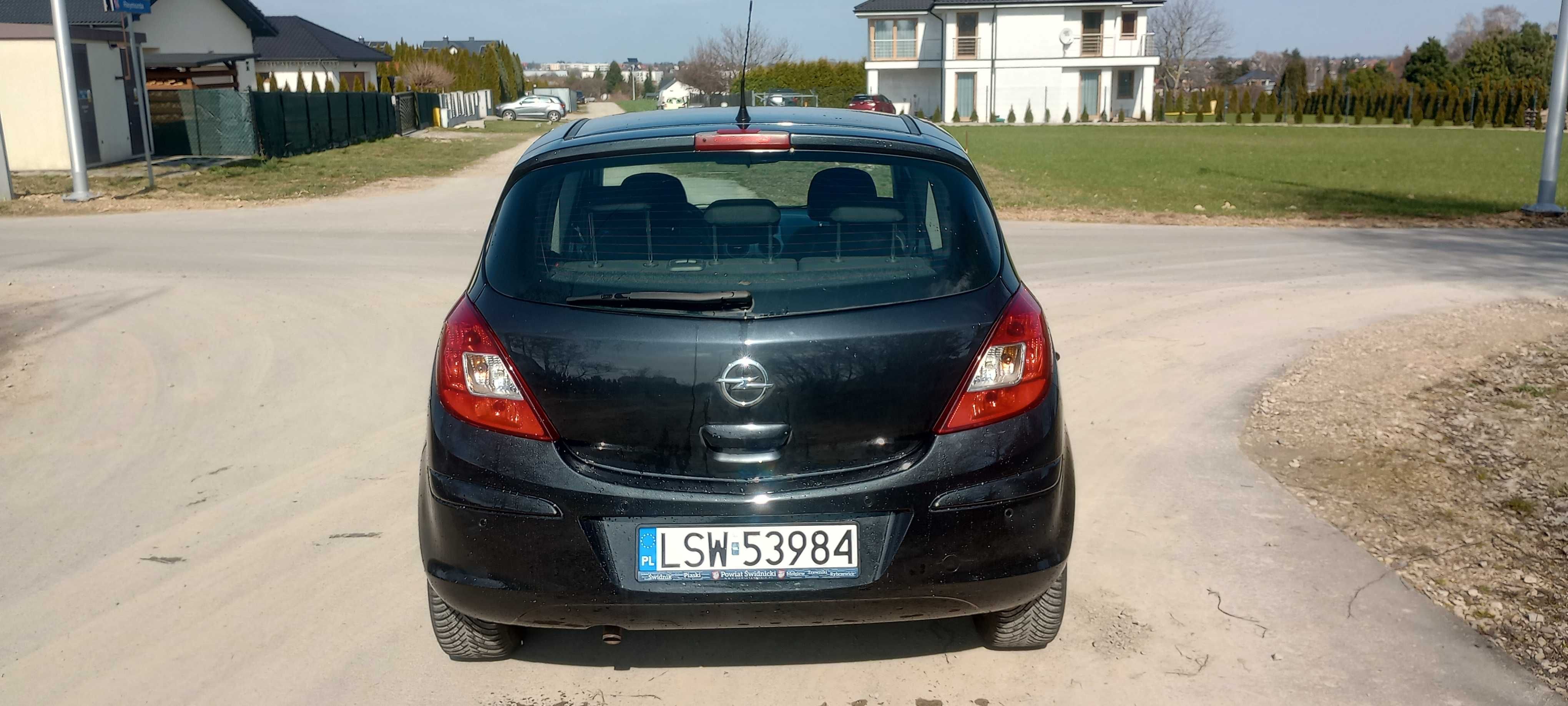 Opel Corsa 2013r 1,4 (87KM) Active