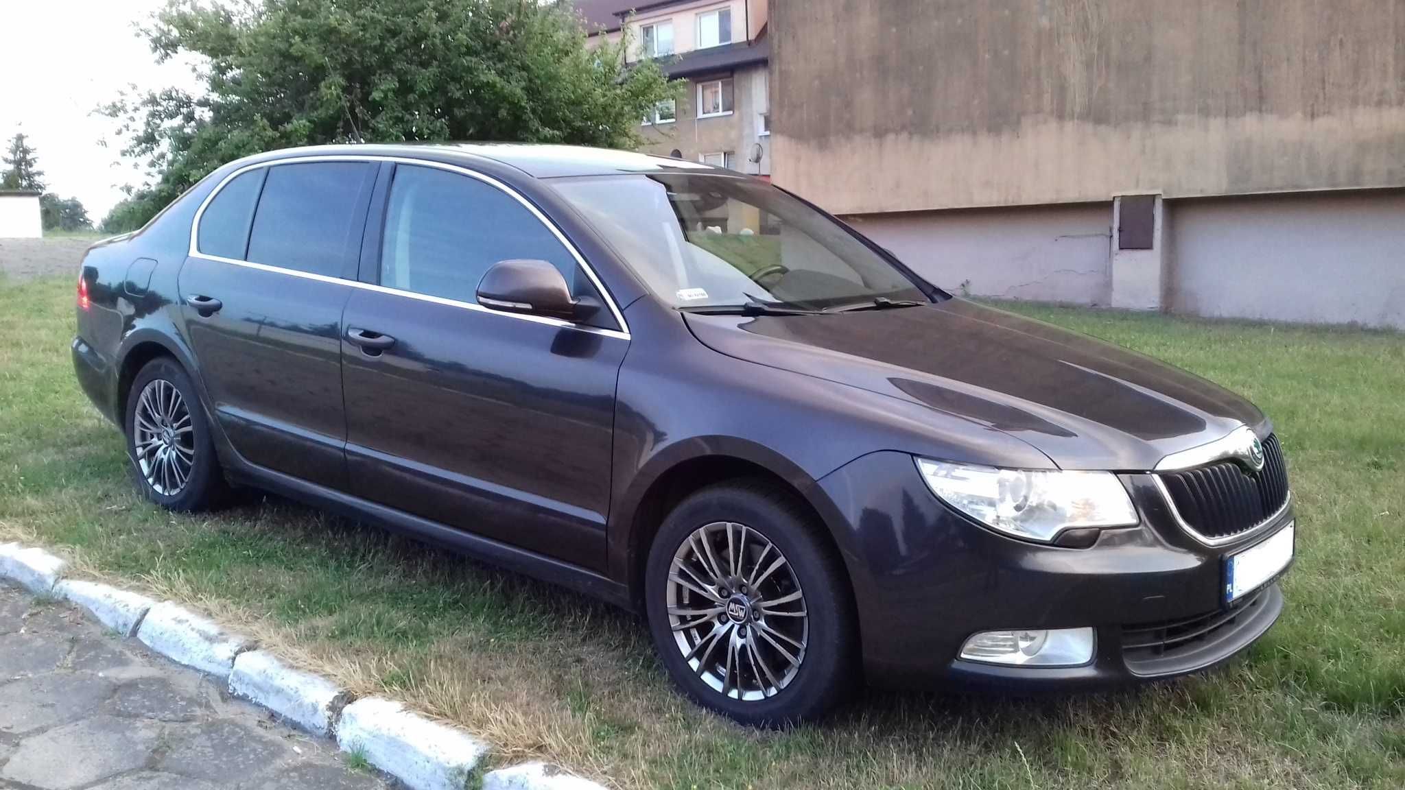 Skoda Superb 1.8-160 KM Salon PL