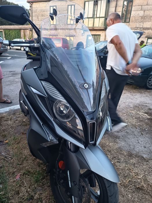 Scooter Kymco 350i superdink  "downtown"12/2017