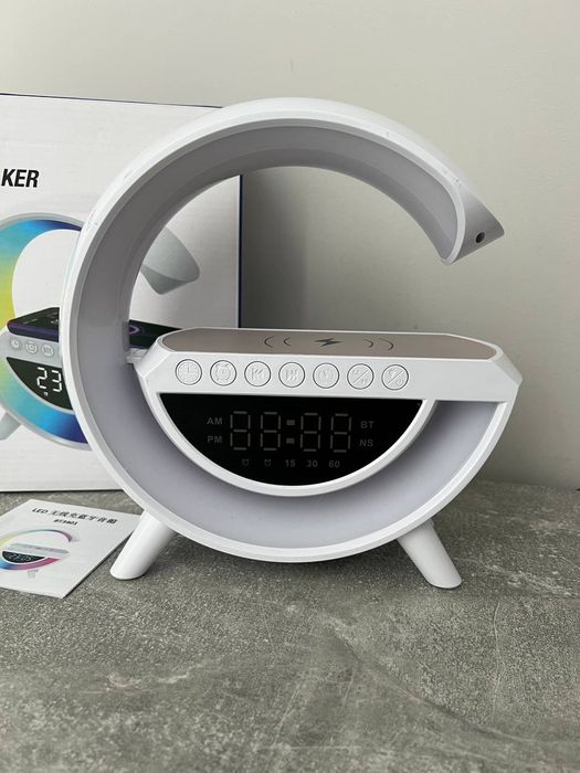 Настільна смарт лампа нічник RGB 4в1 бездротова зарядка 15W Bluetooth