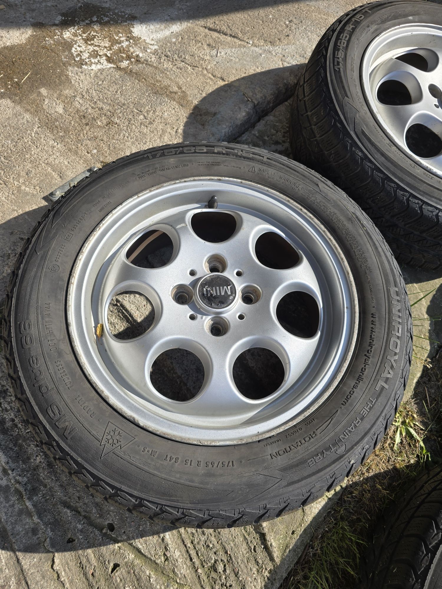 Felgi z oponami Mini Cooper r50 R15