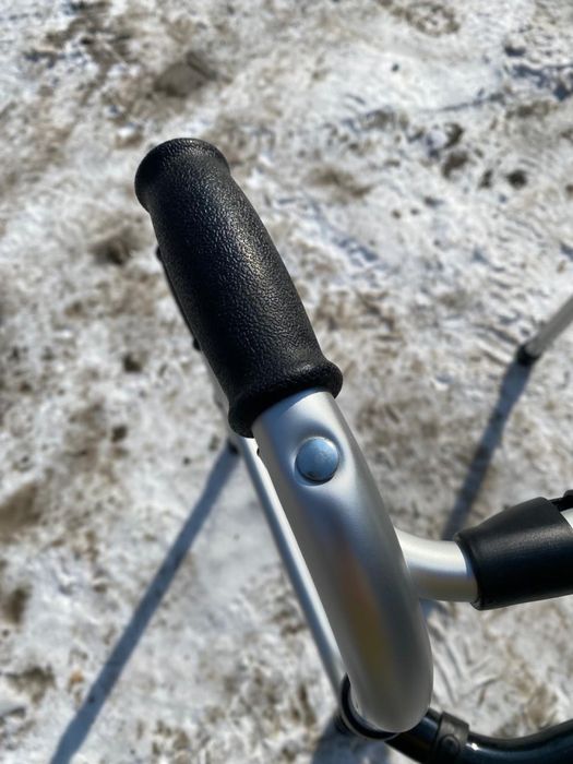 Ходунки шагающие для взрослых, инвалидные