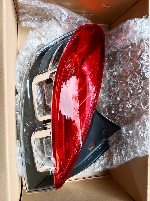 RENAULT MEGANE coupe lampa tył nowa VALEO