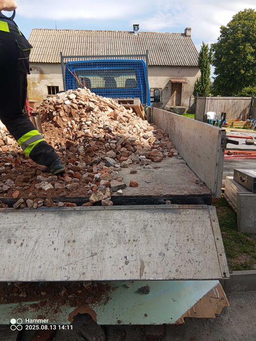 Rozbiórki ,sprzątanie piwnic hal mieszkań wywóz odpadów