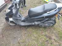 Продам скутер Kymco