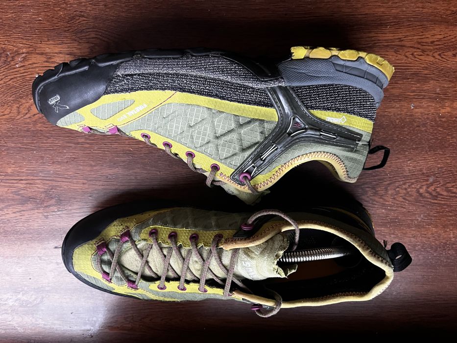 Трекенгові кросівки 42 розмір Saleva gor-tex ооигінал